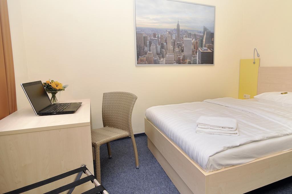 Best Deal Airporthotel Weeze Quarto foto