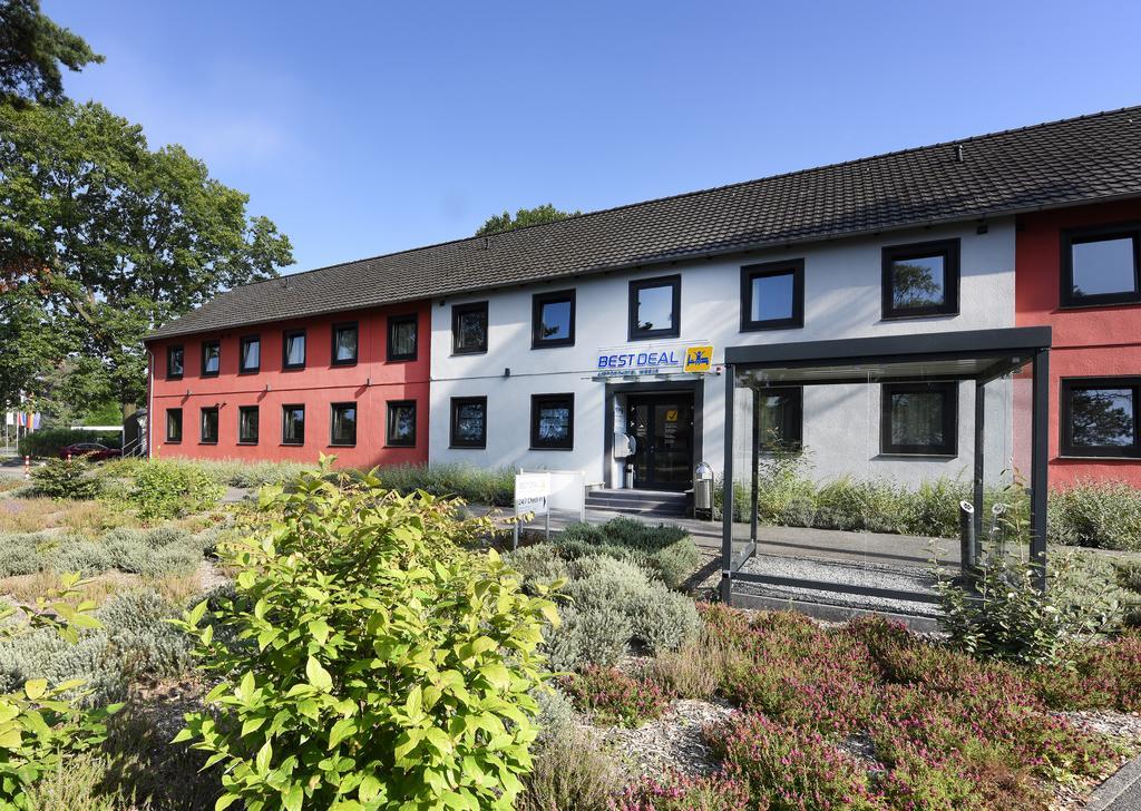 Best Deal Airporthotel Weeze Exterior foto